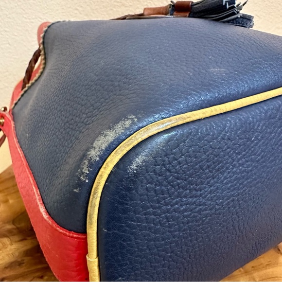 Authentic Dooney & Bourke VINTAGE Drawstring Leather Bag - Picture 11 of 16